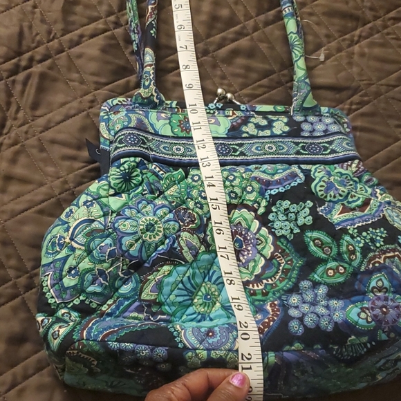 Vera Bradley fashion design Handbag - Picture 6 of 8